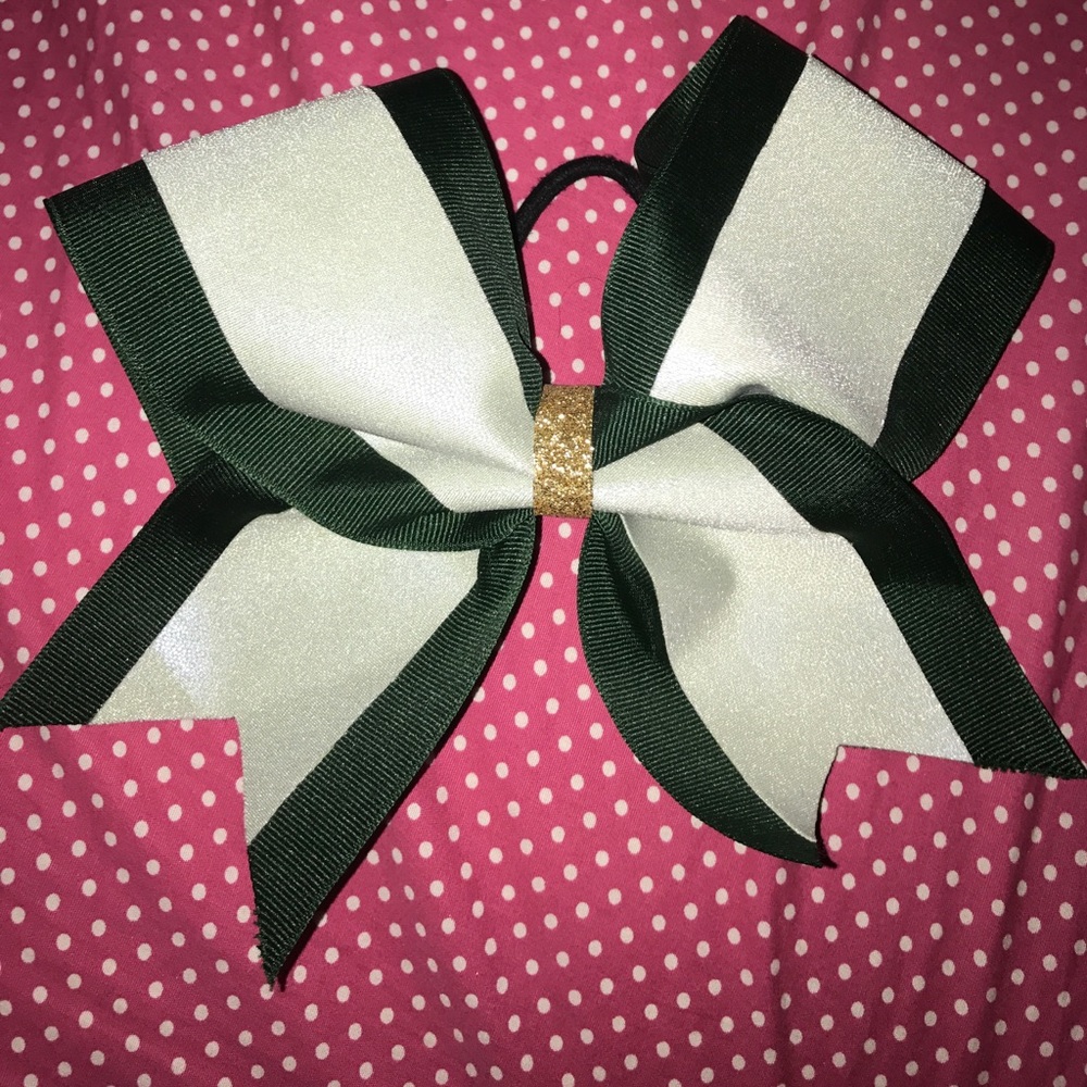 Cheer bow