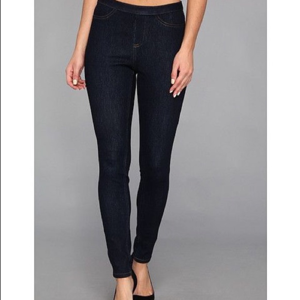 👖 NWT HUE Waxed Jeans Leggings 👖