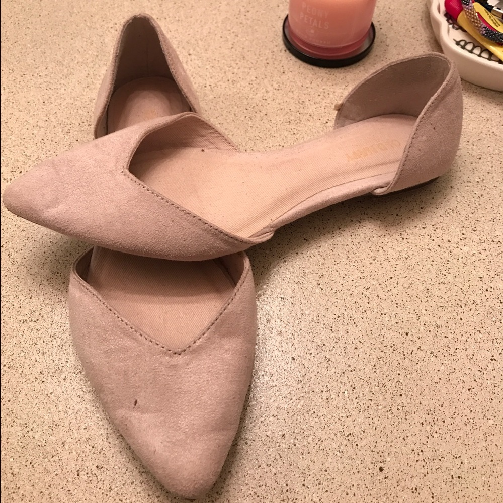 Old navy pointed ballet flats