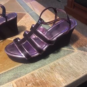 Cute purple shoes, size 6