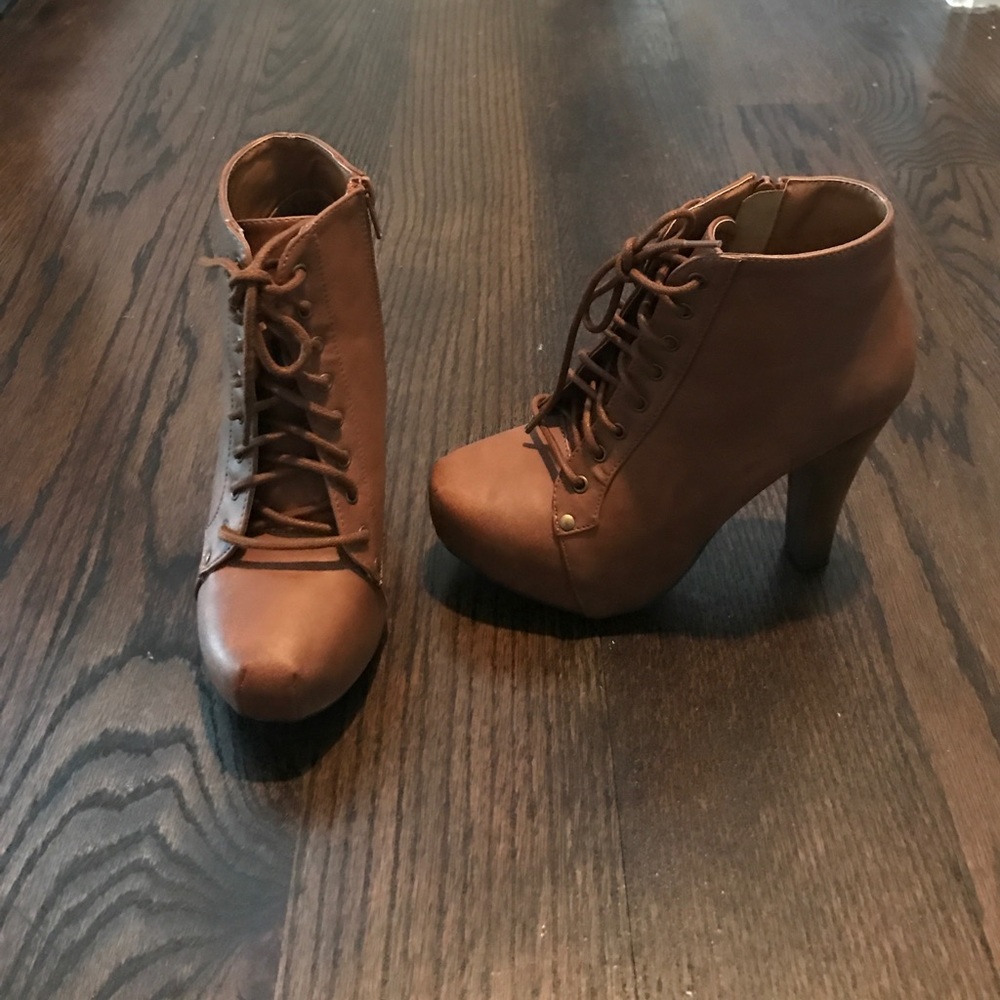 Lace up platform booties