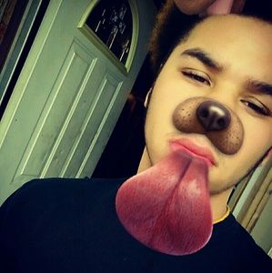 Meet your Posher, Elias