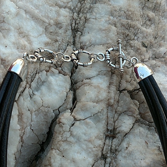 Turquoise & Leather Necklace - Picture 4 of 4