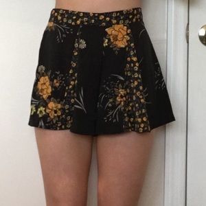 B•O•G COLLECTIVE Printed Shorts