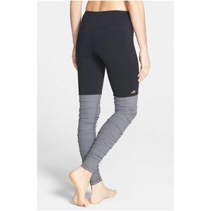 ALO Yoga : Goddess Legging