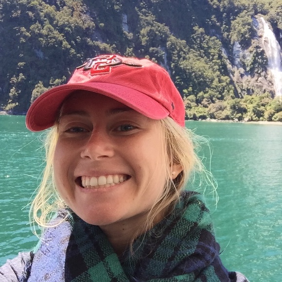 Meet your Posher, Kristen - Picture 3 of 5