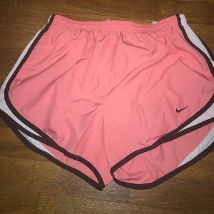 Nike shorts sz M