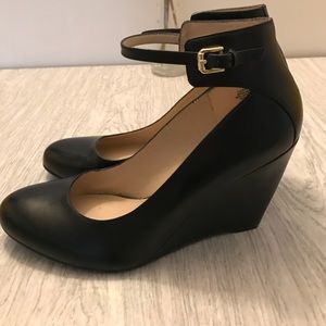Nine West Black Wedges