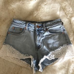 Light wash high waisted jeans