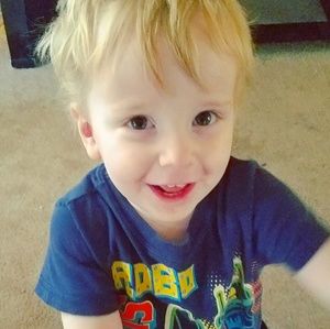 Meet your Posher, Crystal