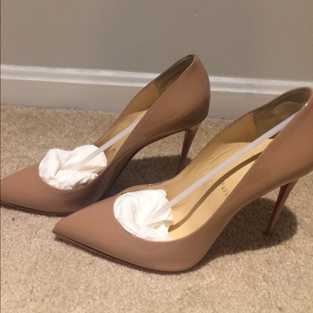 SOLD.. SOLD.. Christian Louboutin Pigalle Follies
