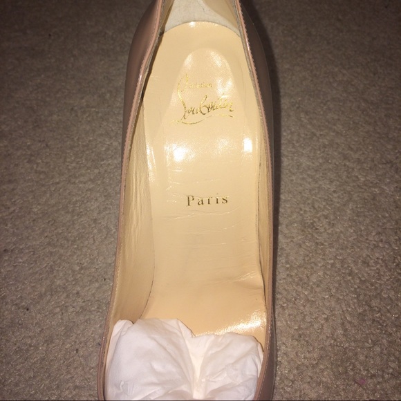 SOLD.. SOLD.. Christian Louboutin Pigalle Follies - Picture 2 of 8