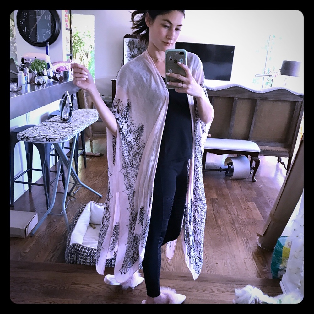 Shiraleah cotton kimono in blush pink. One size.