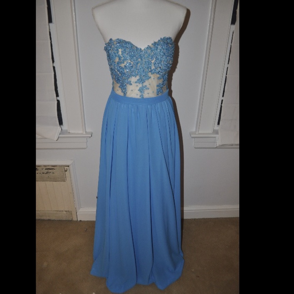 brand new ball/prom gown!!!
