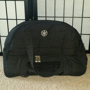 Gaiam Metro Sports Bag in Black