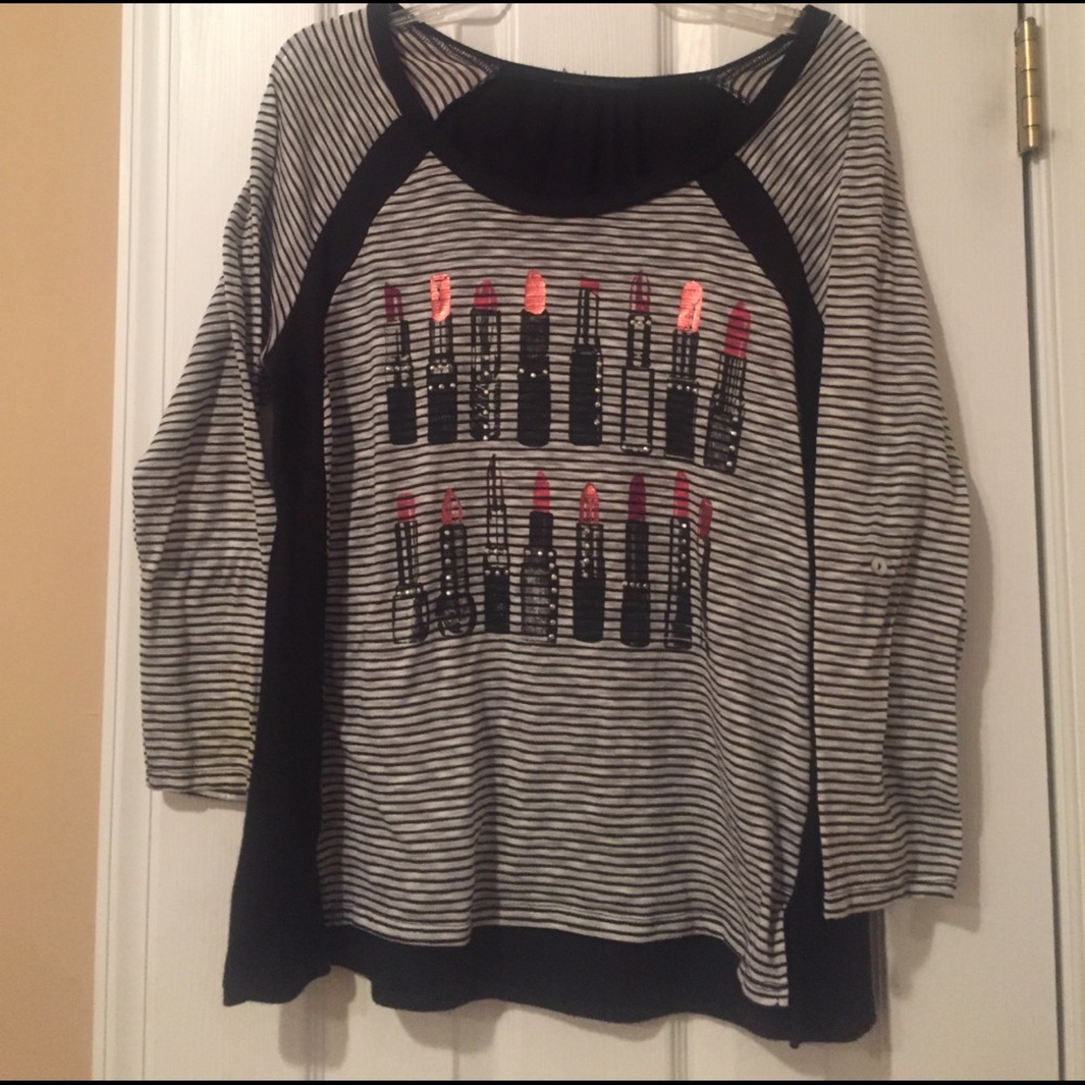 Shirt with lipstick design