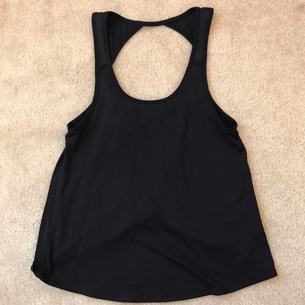 Black work out tank