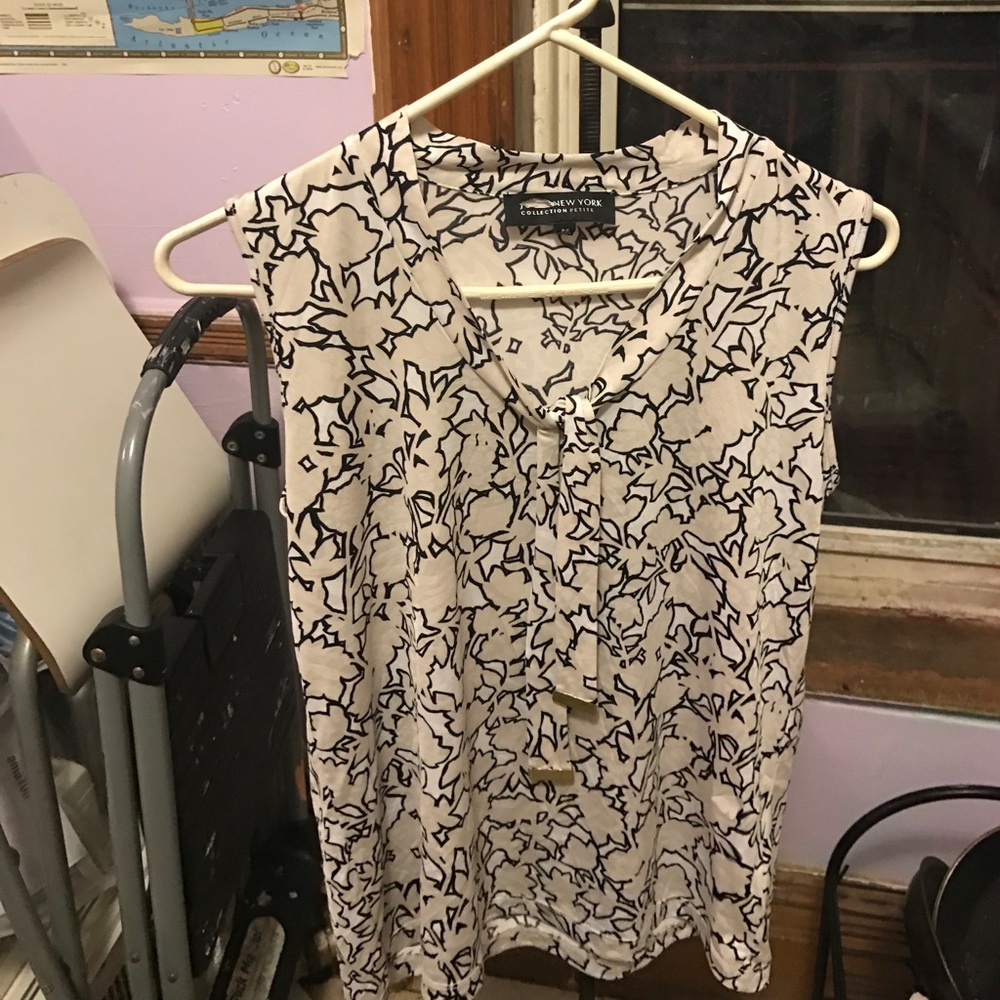 Pattern neck tie Jones ny floral blouse