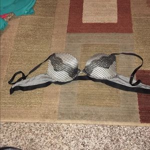 Victoria secret push up bra.