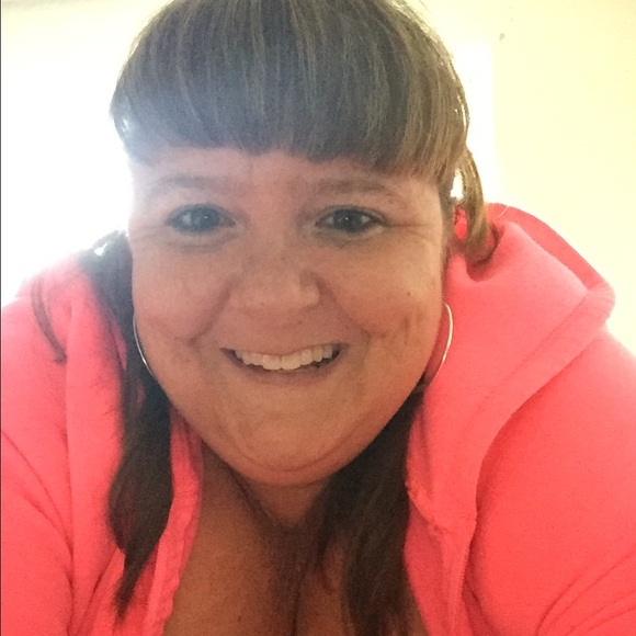 Meet your Posher, Crystina - Picture 1 of 1