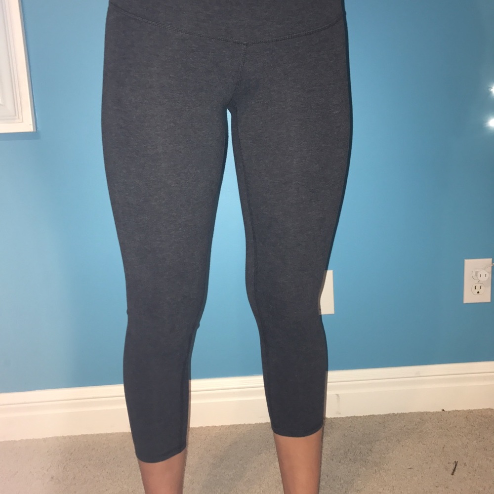 Lululemon Athletica Dark Grey Cropped Leggings
