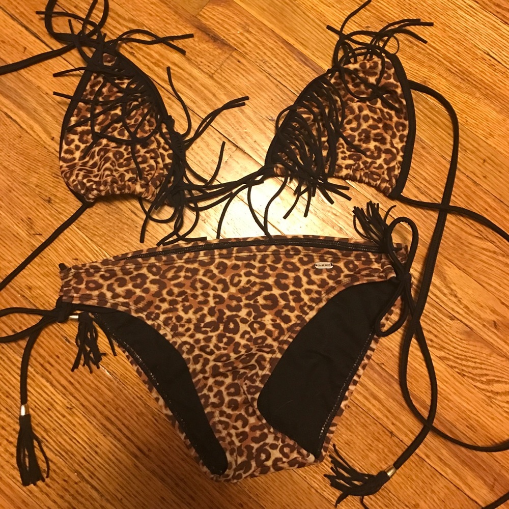 la Hearts cheetah bikini