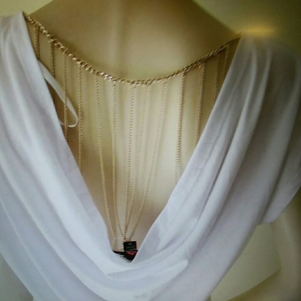 Bebe Jackie chain back top