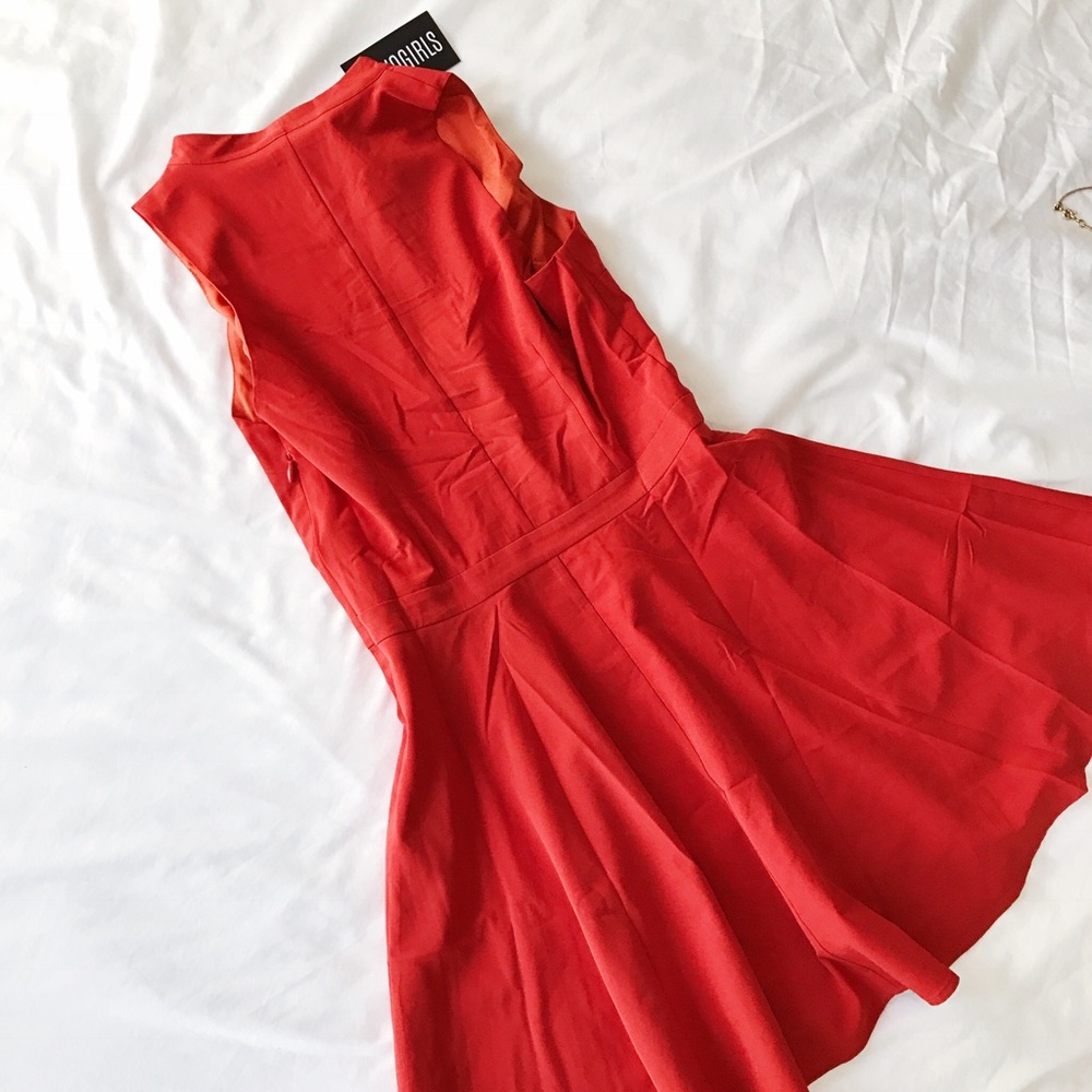 ๐ฟTie Neck Dress๐ฟ - Picture 5 of 8