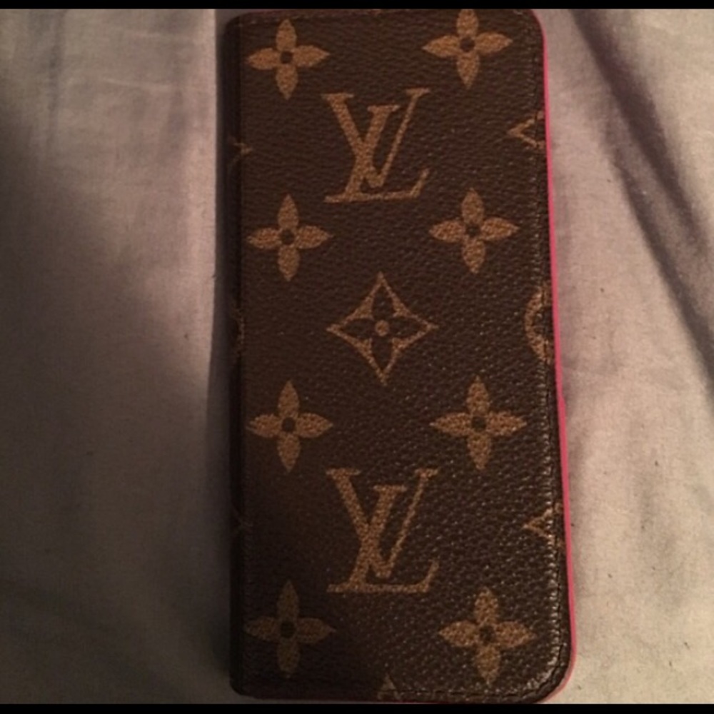 Authentic Louis Vuitton IPhone 6s case