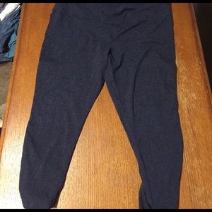 Navy blue Capri length leggings