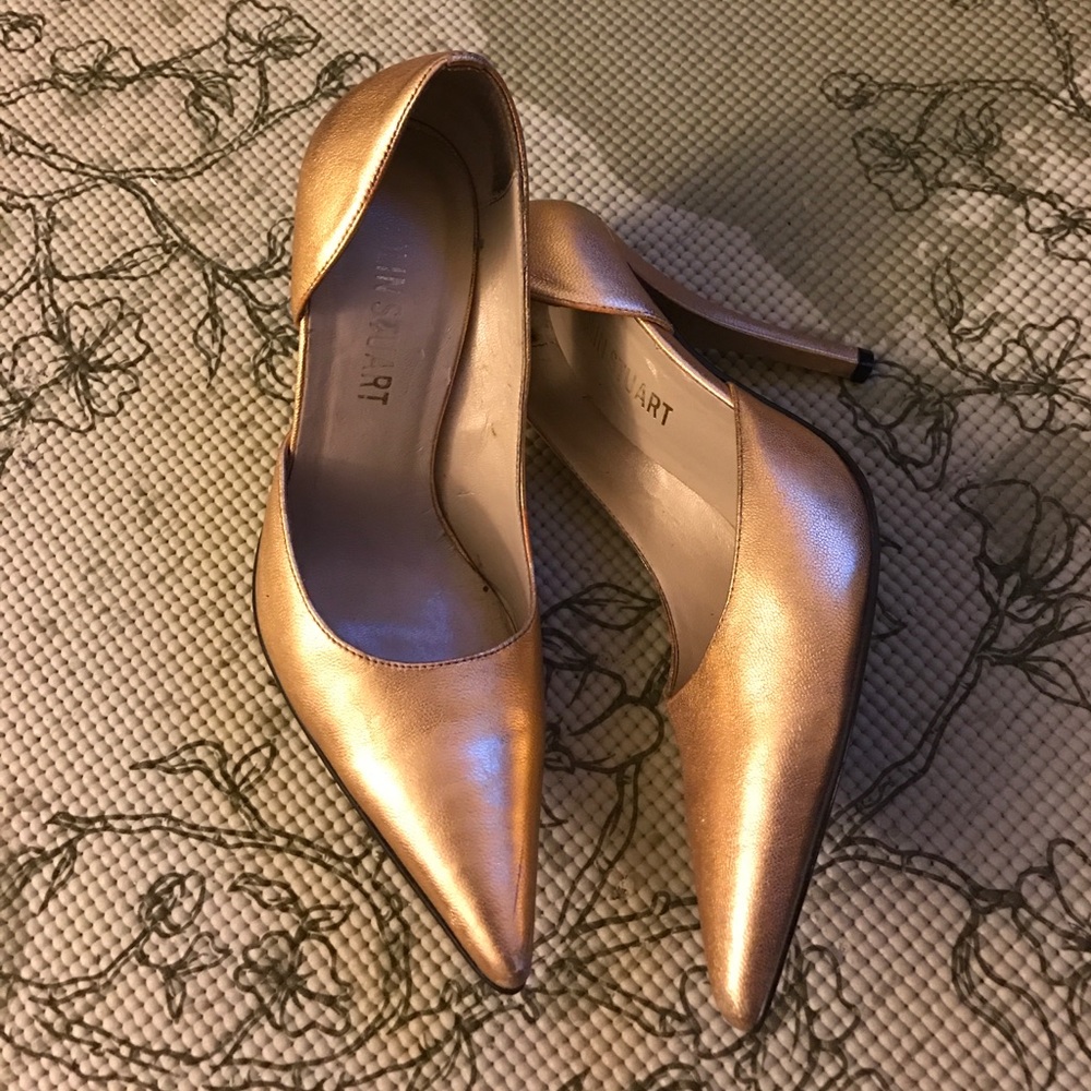 Colin Stuart Gold Pumps