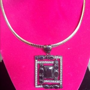 Silver snakechain bold black square necklace