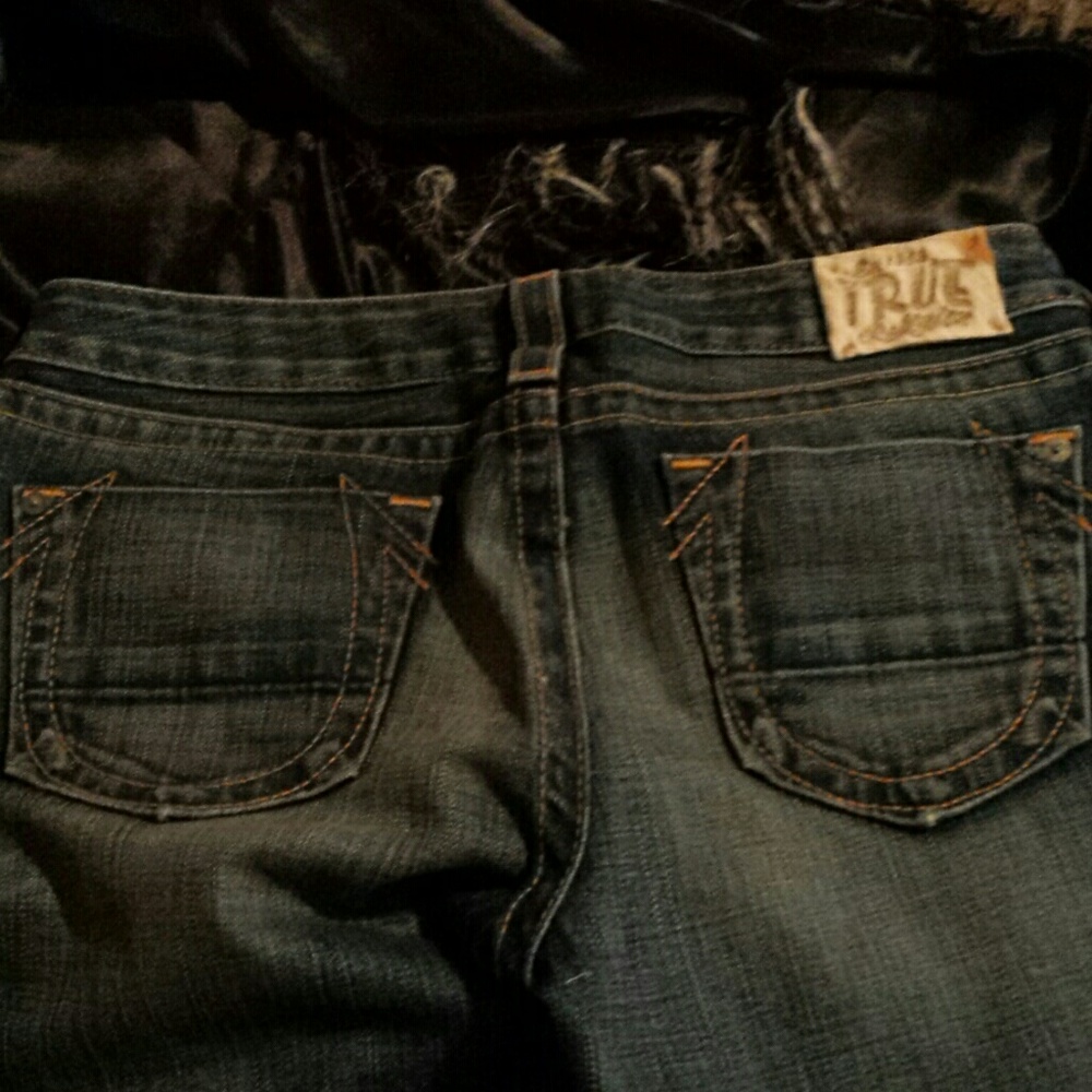 TrueReligion Jeans - Picture 2 of 6