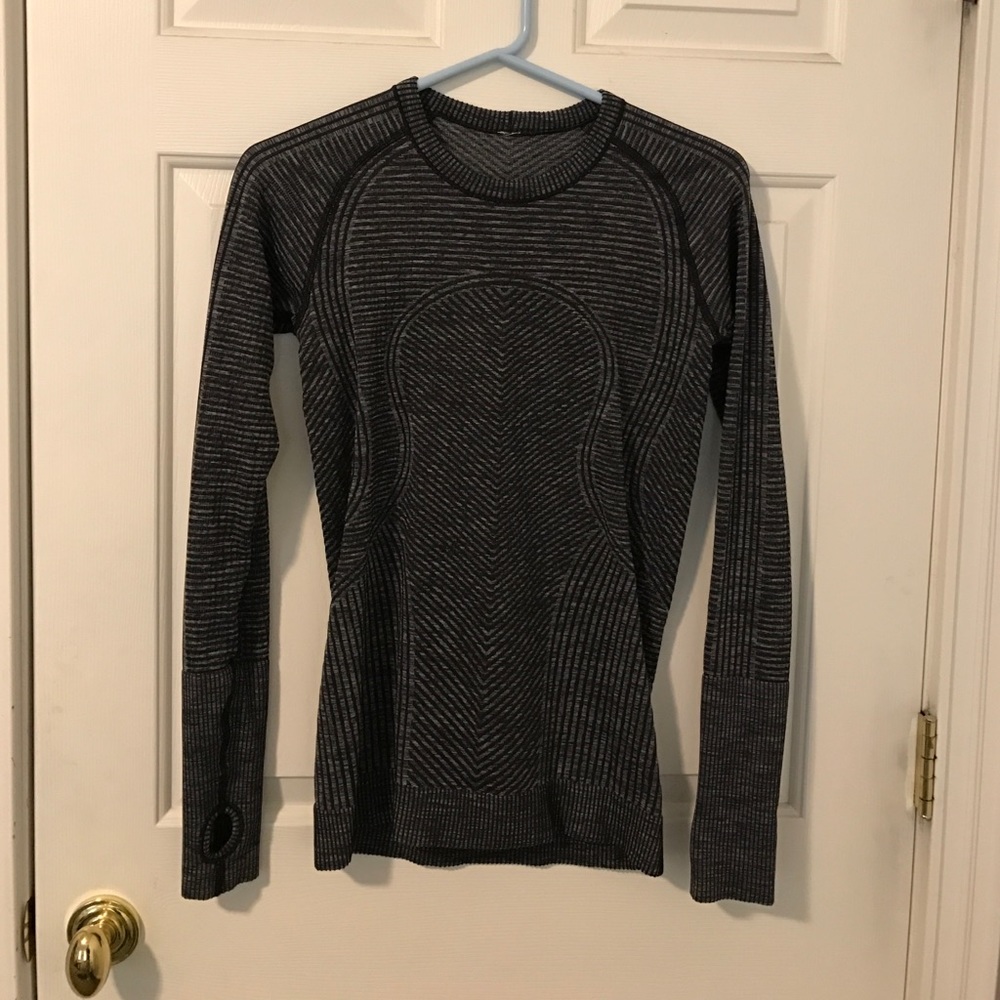Lululemon Rest Less Pullover in Heathered Black