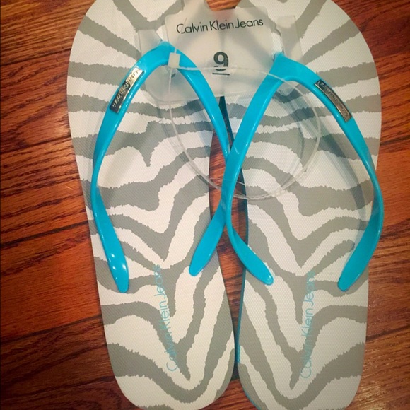 Calvin Klein Slippers. - Picture 2 of 5