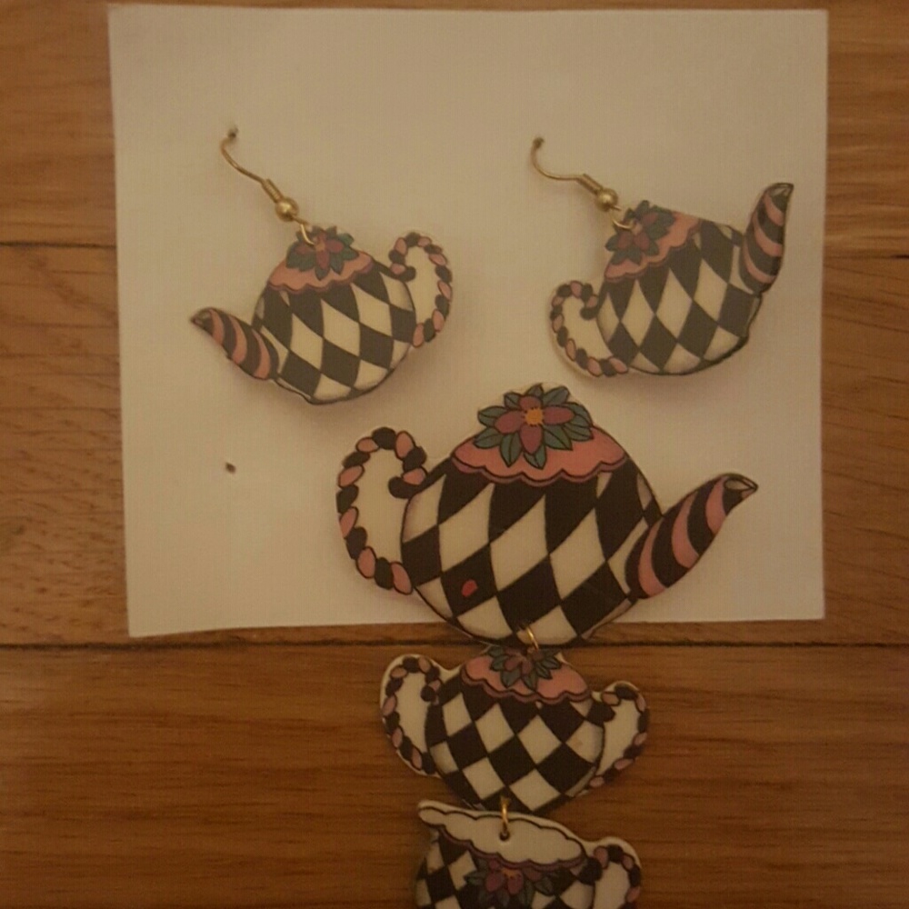 Earrings &pin...