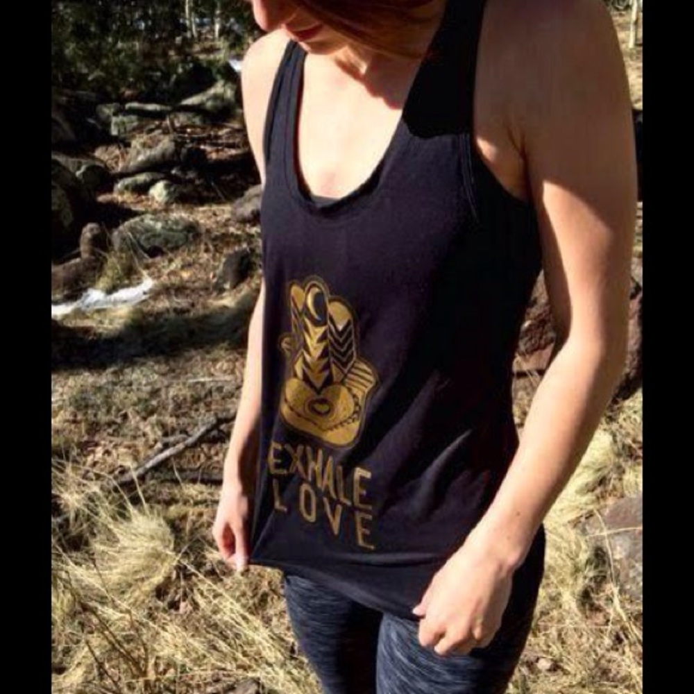 Yogini Tank "Exhale Love"