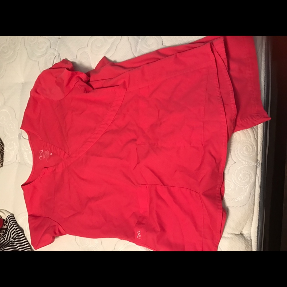 Coral scrub set