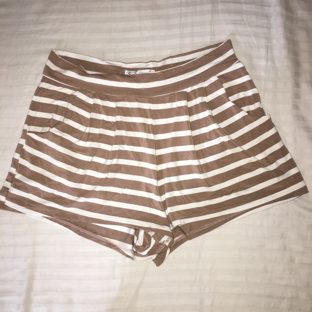 Fighting eel shorts