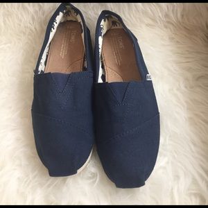 Classic TOMS Navy Blue