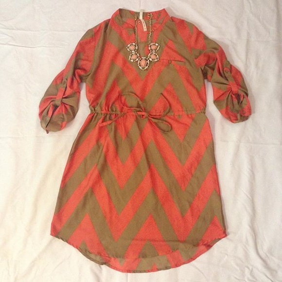 Dresses & Skirts - Dress/too