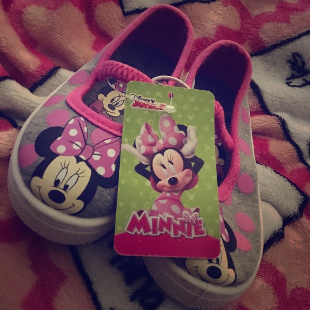 🌸MINNIE IS HERE🌸