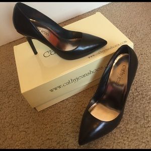 Cathy Jean Black Pumps
