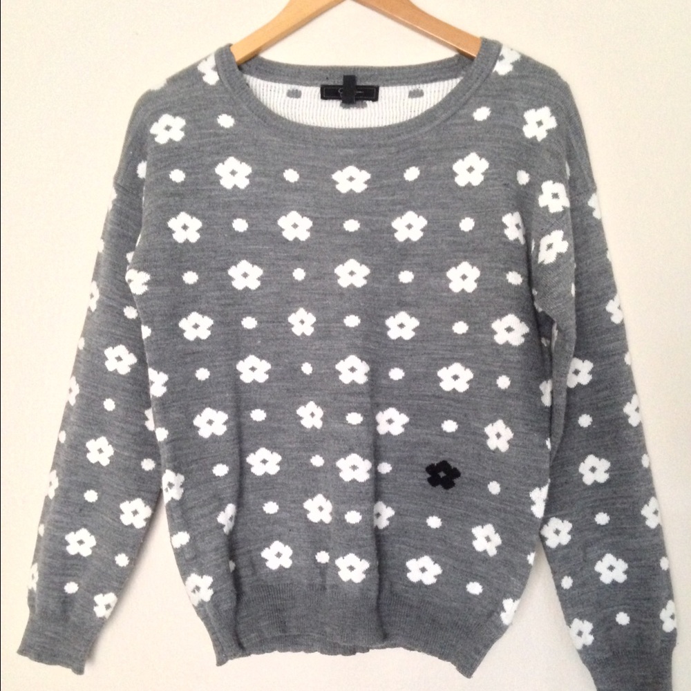 Jessica Simpson's Flower Print Sweater Size M