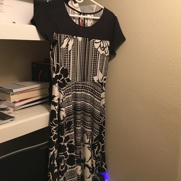 Dress - Picture 2 of 2