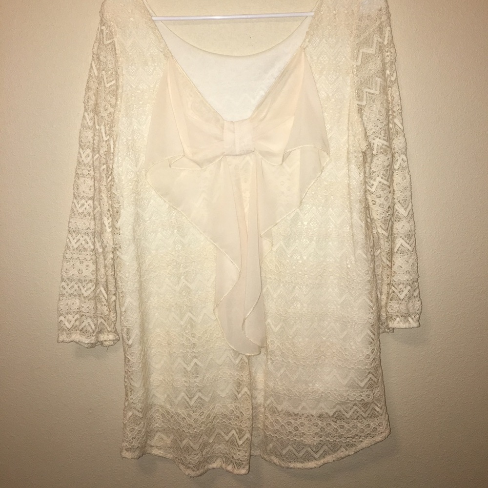 Francesca's Cream Bow Back Blouse