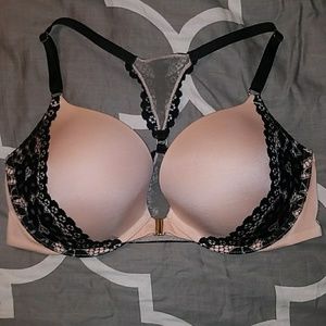 Victoria's Secret 36d very sexy push up nearly new