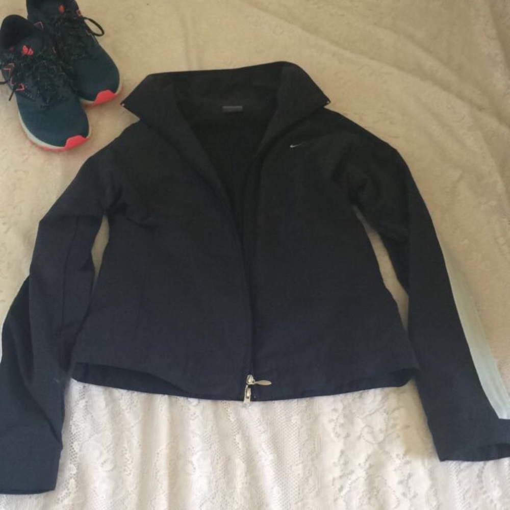 2 Vintage Nike windbreakers - Picture 4 of 8