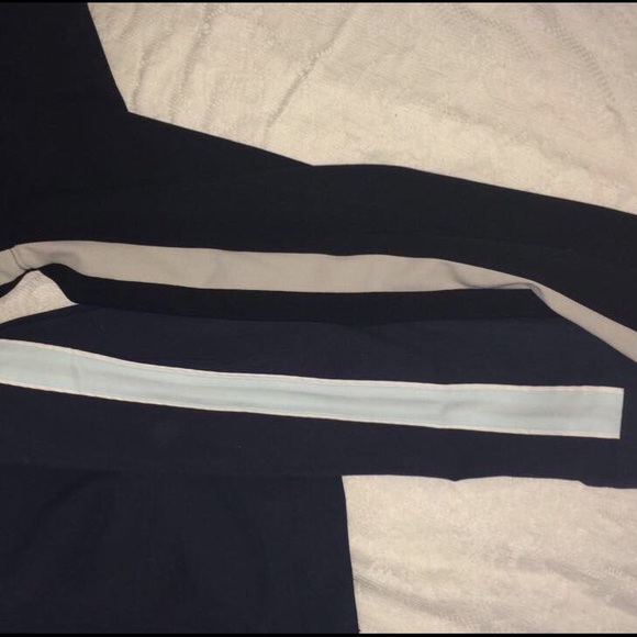 2 Vintage Nike windbreakers - Picture 2 of 8