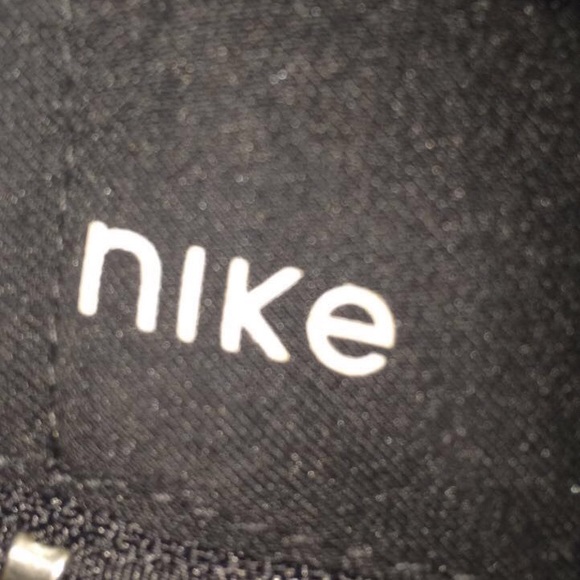 2 Vintage Nike windbreakers - Picture 5 of 8